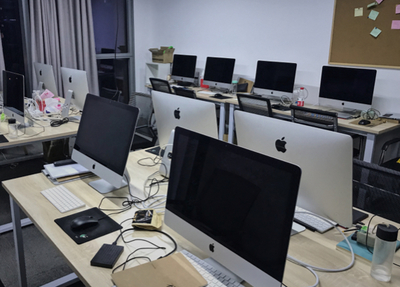 不凡學(xué)院 專業(yè)前端培訓(xùn)與UI設(shè)計(jì)，助力鄭州軟件開(kāi)發(fā)人才培養(yǎng)