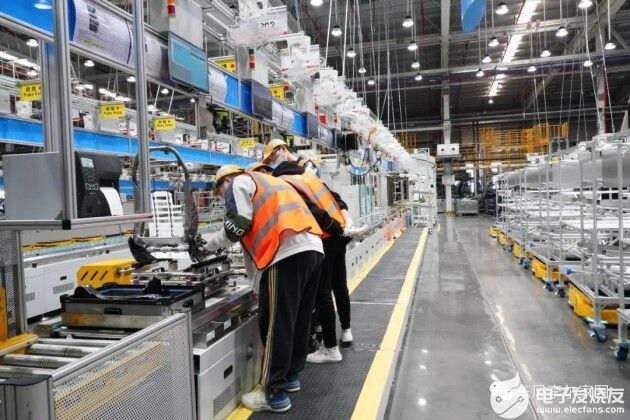 斯坦德機器人助力東風李爾打造“智能標桿工廠”，加速汽車產業轉型升級